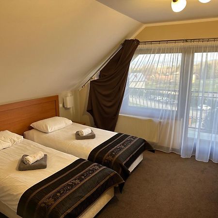 Hotel Zimnik Luksus Natury Spa & Wellness Ostre Ngoại thất bức ảnh