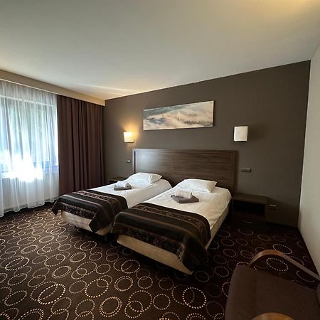 Hotel Zimnik Luksus Natury Spa & Wellness Ostre Ngoại thất bức ảnh
