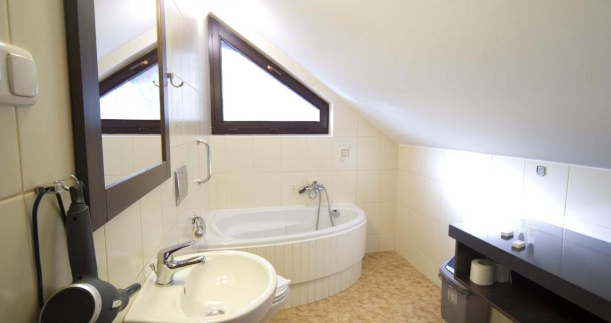 Hotel Zimnik Luksus Natury Spa & Wellness Ostre Ngoại thất bức ảnh